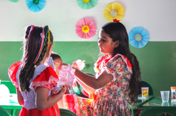 Foto - Festa Julina Projetos Estrela-Guia e Adolescer como Cidadão