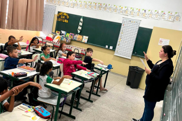 Foto - Campanha • Maio Laranja