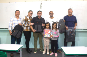 Foto - Entrega Kit Escolar 2025 • Santa Terezinha