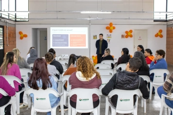 Foto - Maio Laranja
