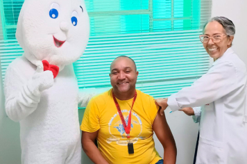 Foto - Campanha de Vacinação • Dia D