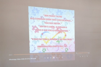 Foto - Palestra Abril Azul