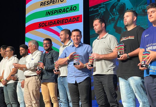 Prefeito Cleber Menegucci marca presença no 3º Encontro Estadual dos Municípios Parceiros do Sesi Esporte